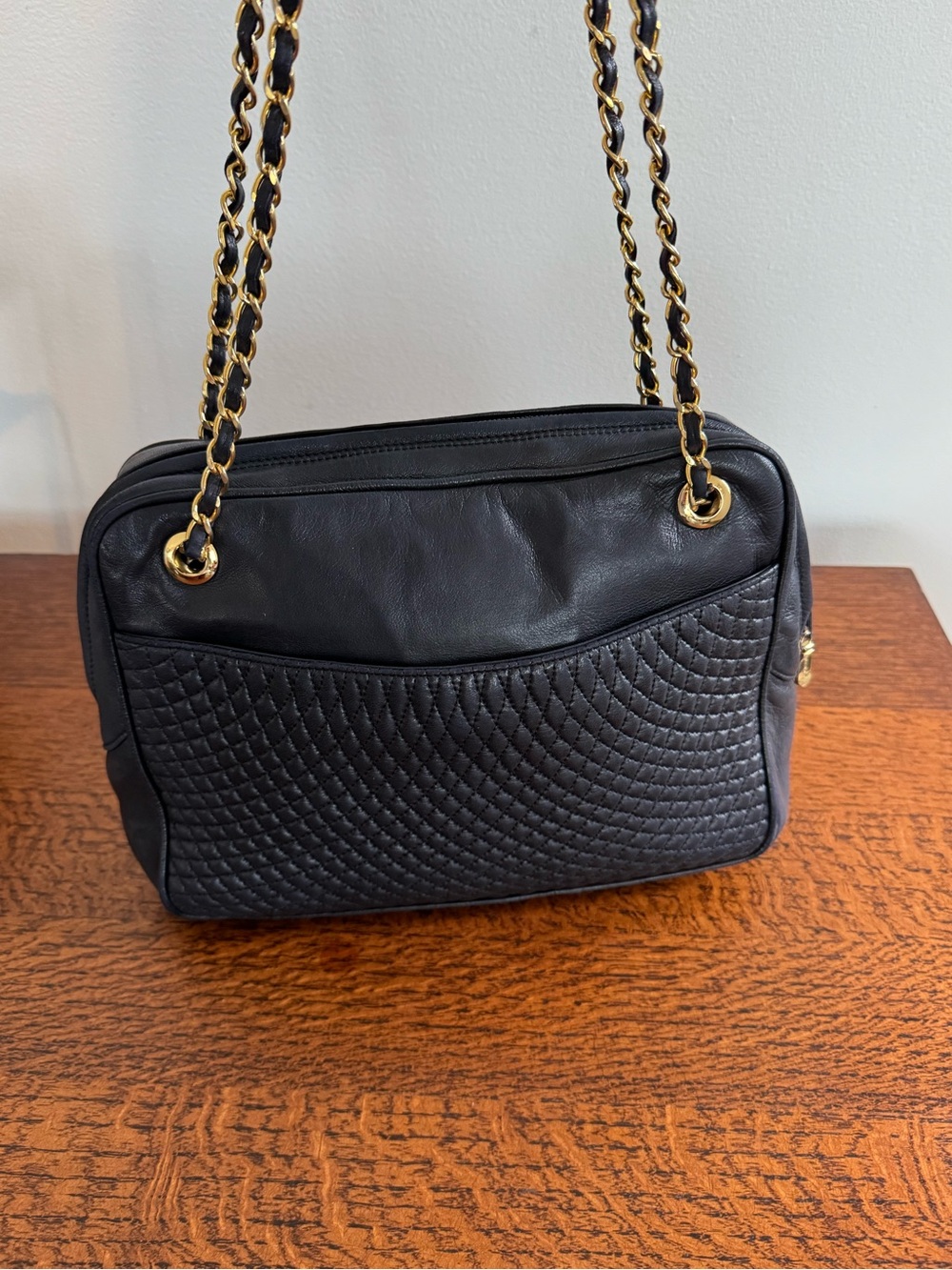 Bally Vintage Quilted Lambskin Midnight Blue Bag with Woven Chain - Picture 2 of 16
